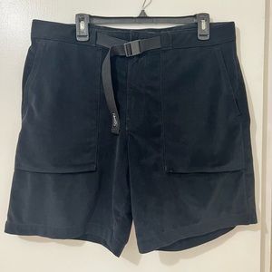 NIKE SB CORDUROY SHORTS SIZE 34 BLACK